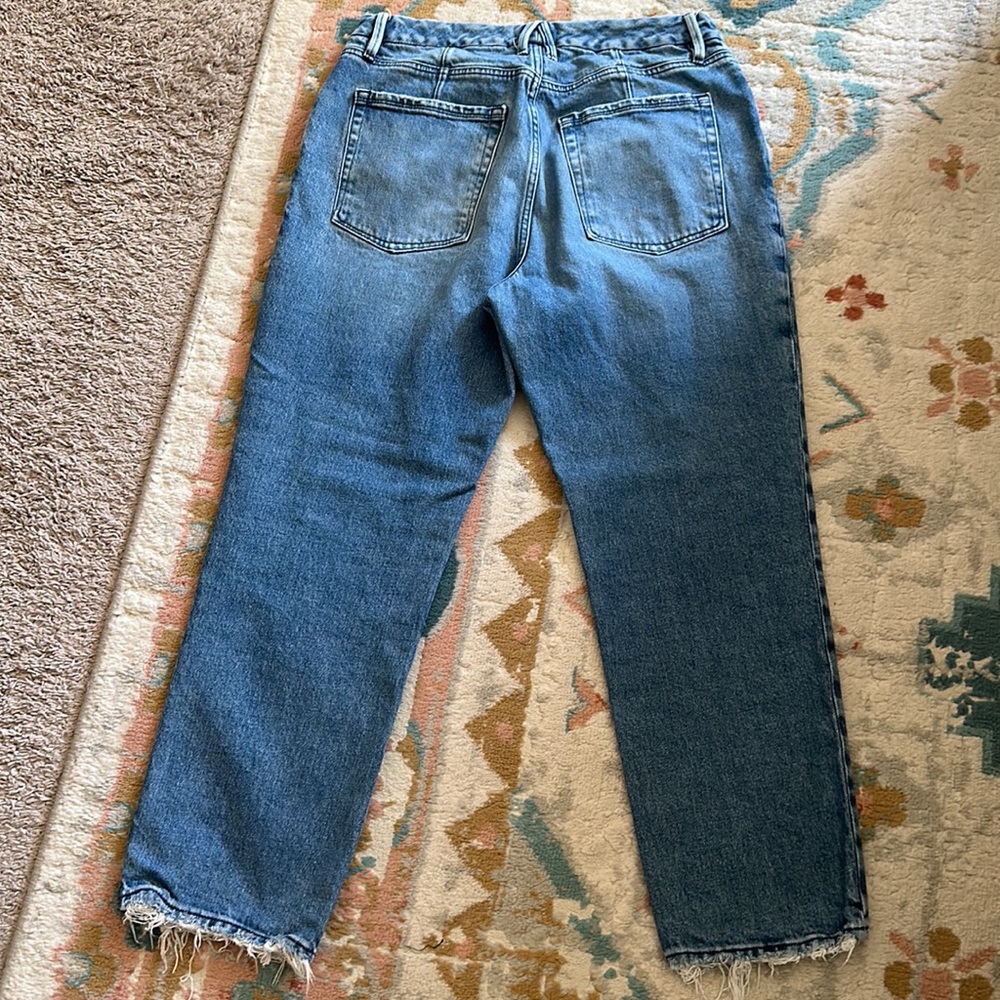 Good American Jeans - Picture 4 of 5